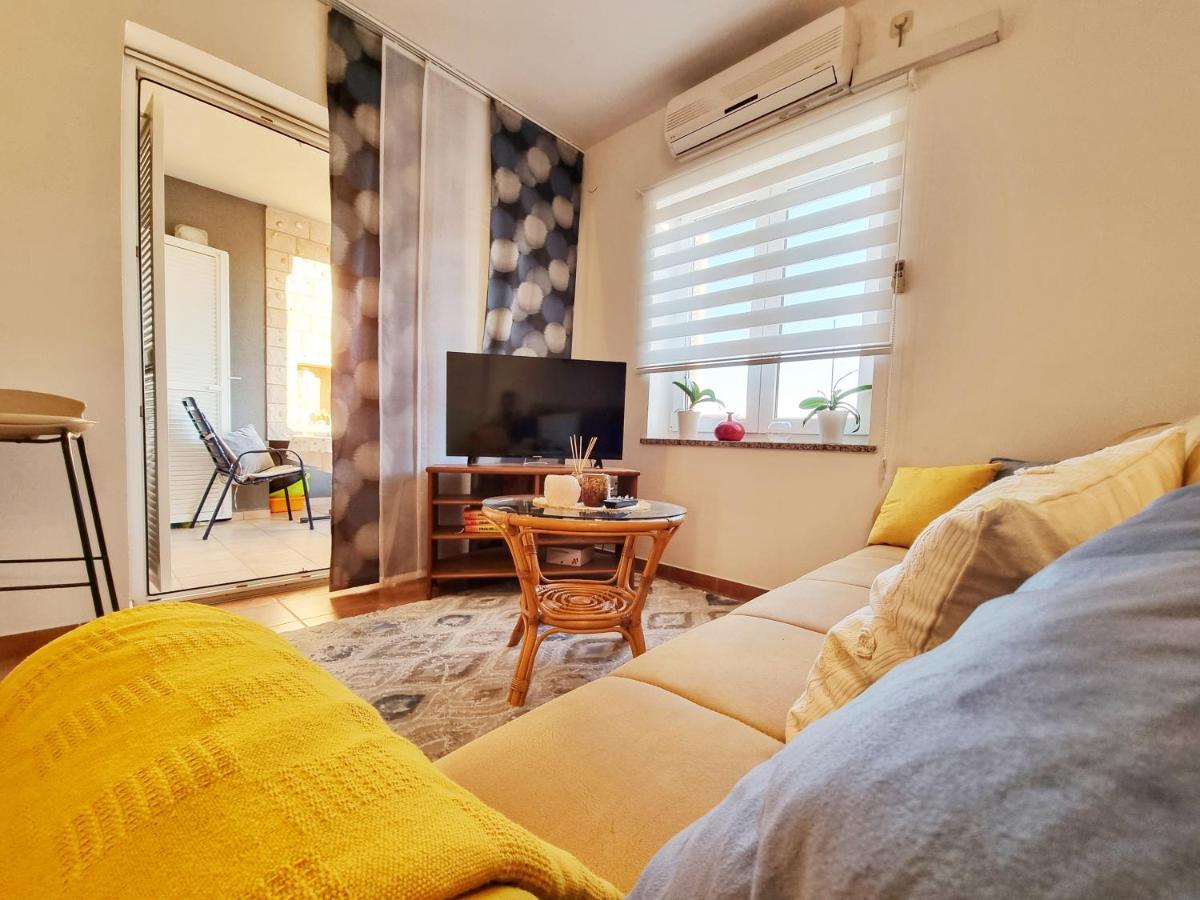 Deluxe Novalja Lägenhet Exteriör bild