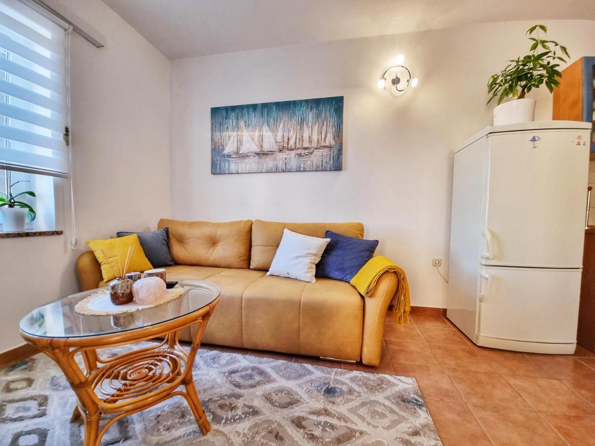 Deluxe Novalja Lägenhet Exteriör bild