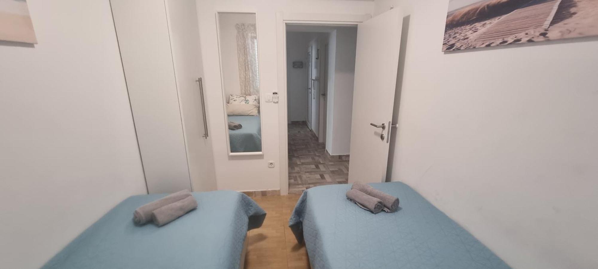 Deluxe Novalja Lägenhet Exteriör bild